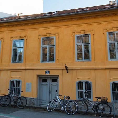 Appartements in Graz beim LKH Exterior foto