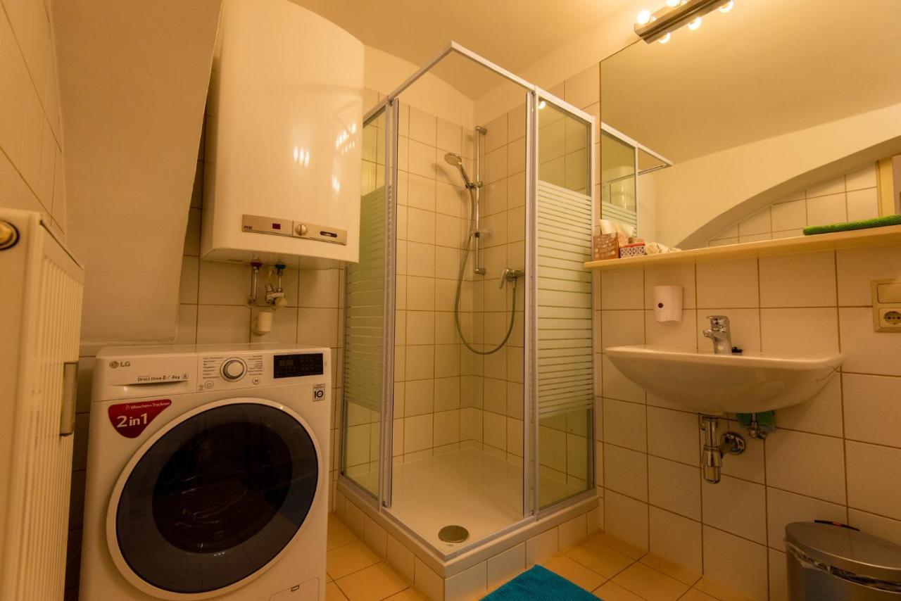 Appartements in Graz beim LKH Exterior foto